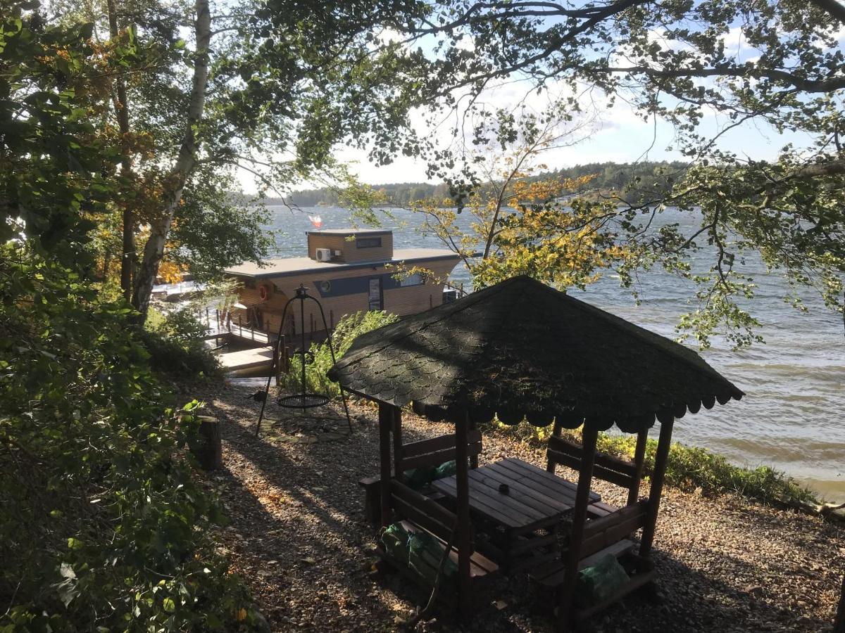 Houseboat Slesin Hotel Exterior photo